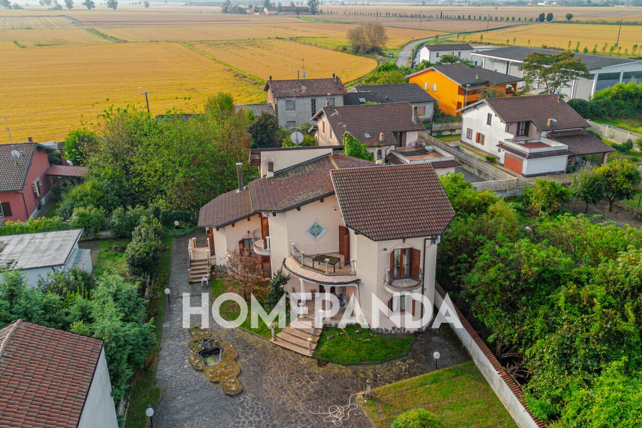 Villa de 7 divisões em Castelnovetto, Italy N.º 48542