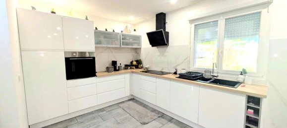 4 bedrooms House in Ottange, France No. 79646 7