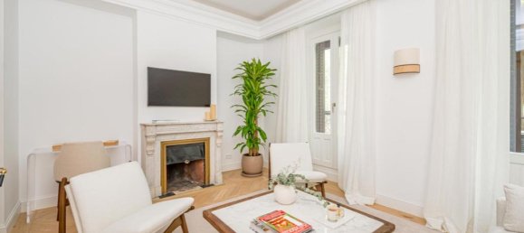2 bedrooms Apartment in Madrid, Spain No. 67347 7