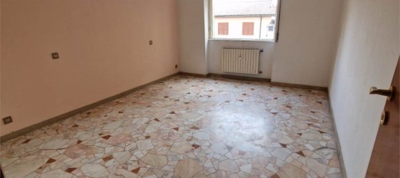 Apartamento de 3 dormitorios en Cermenate, Italy No. 156288 2