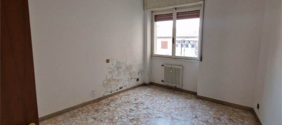 Apartamento de 3 dormitorios en Cermenate, Italy No. 156288 3