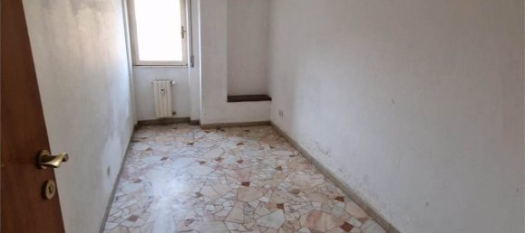 Apartamento de 3 dormitorios en Cermenate, Italy No. 156288 6