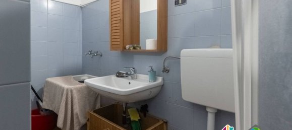 Apartamento de 2 dormitorios en Triuggio, Italy No. 140535 2