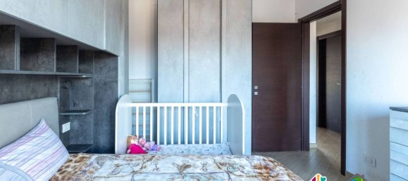 Apartamento de 2 dormitorios en Triuggio, Italy No. 140535 10