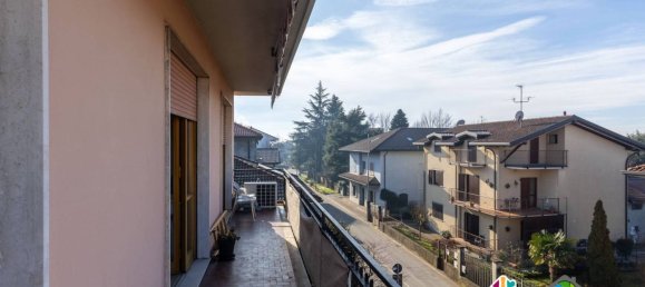 Apartamento de 2 dormitorios en Triuggio, Italy No. 140535 18