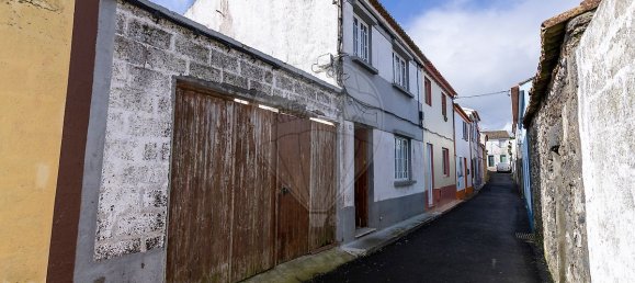 3 bedrooms House in Rabo de Peixe, Portugal No. 46251 6