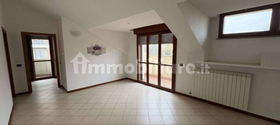 2-salle Appartement à Abbiategrasso, Italy No. 232237 13