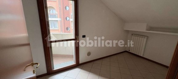 2-salle Appartement à Abbiategrasso, Italy No. 232237 21