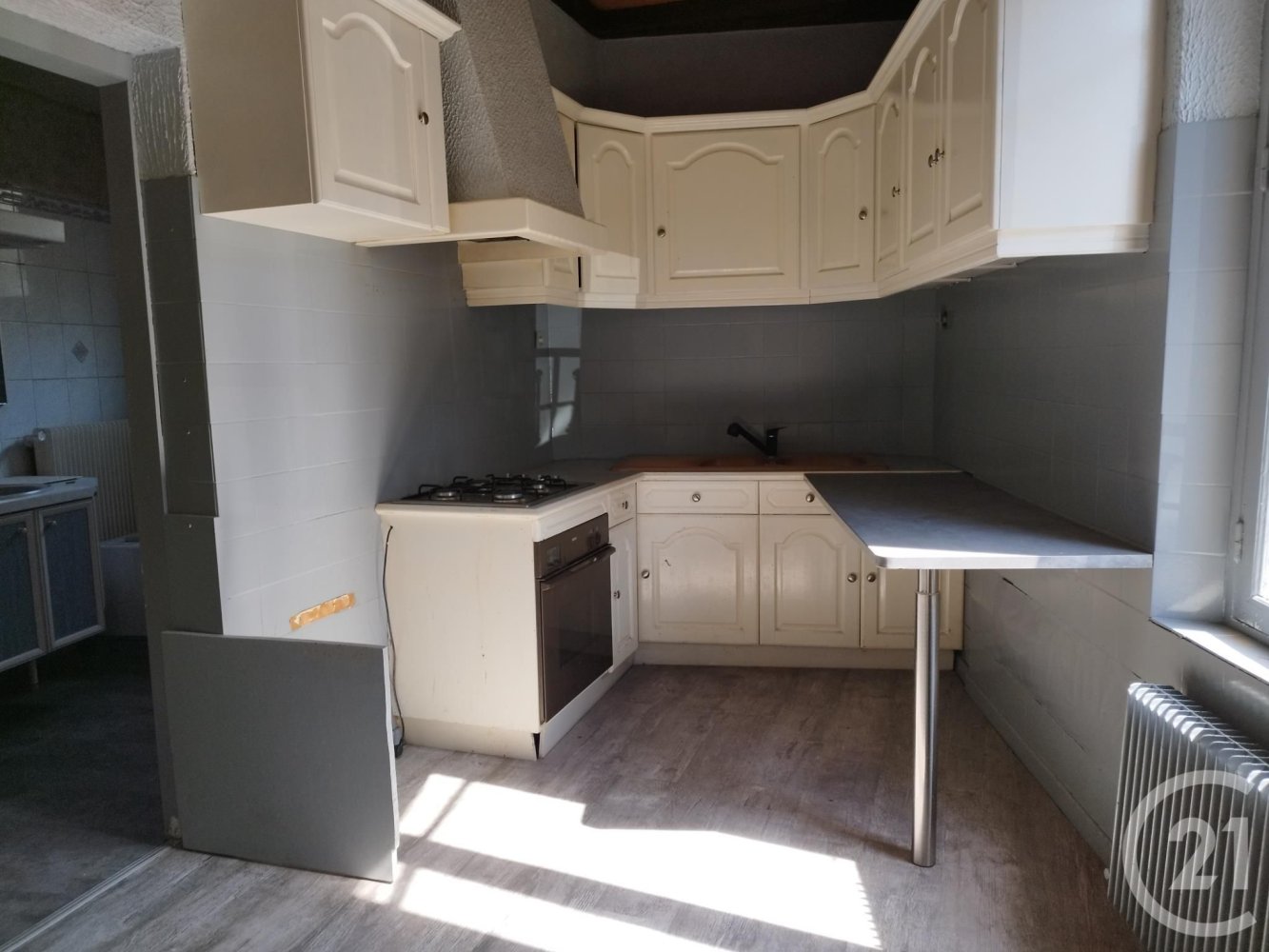 5 bedrooms House in Reims, France No. 86621