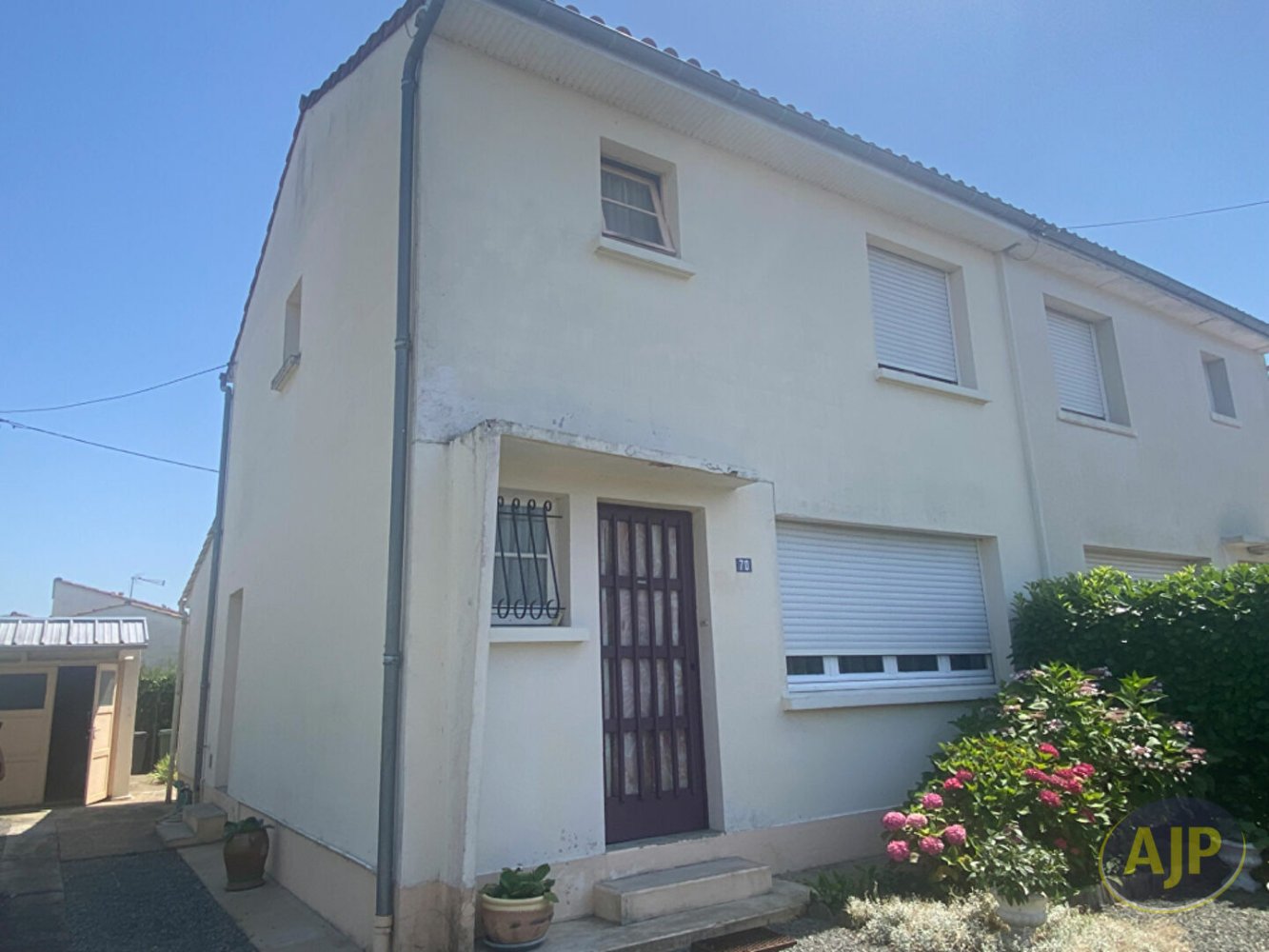 Casa de 3 dormitorios en Gironde, France No. 307428