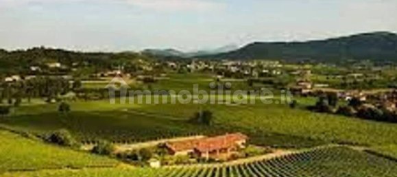 5 bedrooms House in Adro, Italy No. 260136 4