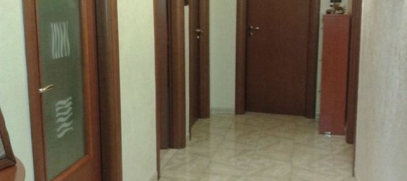 3-salle Appartement à Taranto, Italy No. 256866 7