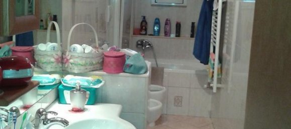 3-salle Appartement à Taranto, Italy No. 256866 2