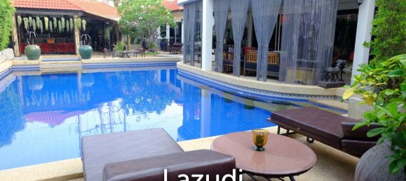 6 bedrooms Villa in Hua Hin, Thailand No. 13465 3