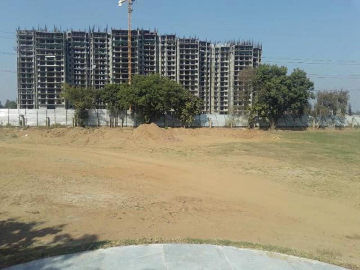 3 bedrooms House in Gurgaon, India No. 15566