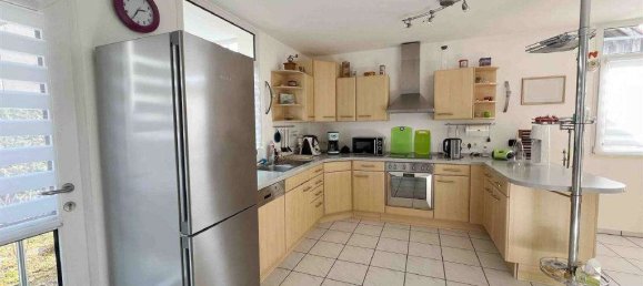 Таунхаус с 4 комнатами в Райнгау-Таунус, Германия № 132004 8