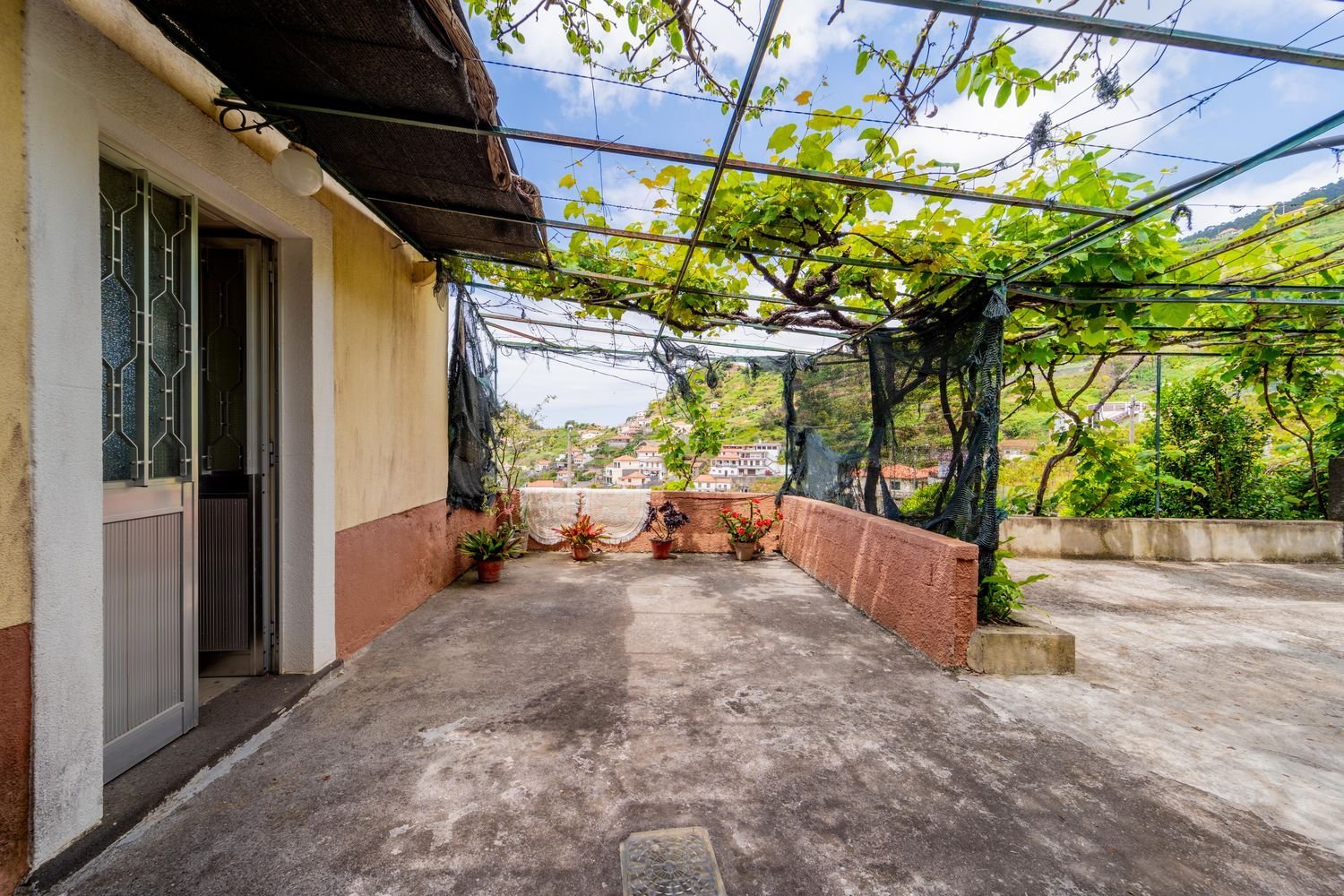3 Schlafzimmer Haus in Ribeira Brava, Portugal, Nr. 254642