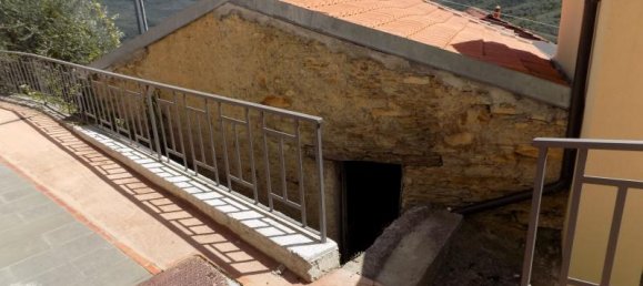 5-Zimmer Haus in Borgomaro, Italy, Nr. 229422 10