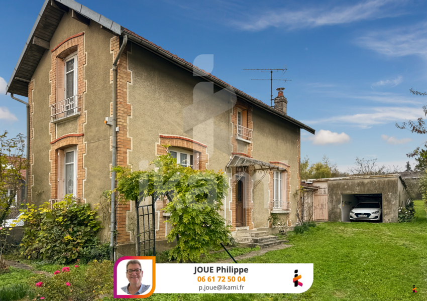 Casa de 2 dormitorios en Aube, France No. 152036