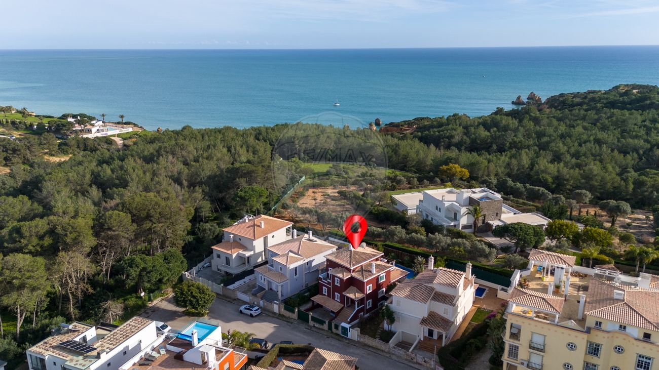 Дом с 4 спальнями в Алвор, Португалия № 189074