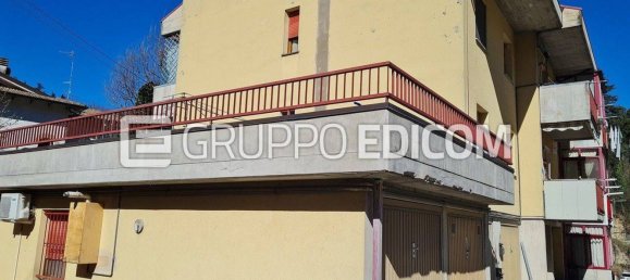 Apartamento de 3 habitaciónes en Mercato Saraceno, Italy No. 15938 11