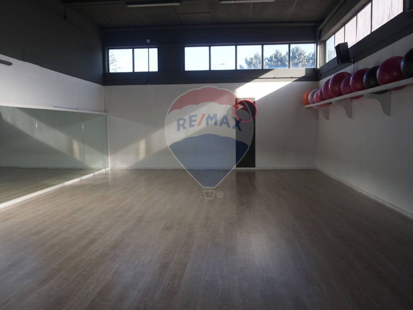 Propiedad comercial en Ragusa, Italy 1000 m² No. 309140