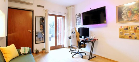 2 rooms Apartment in Rivoli, Italy No. 151089 5