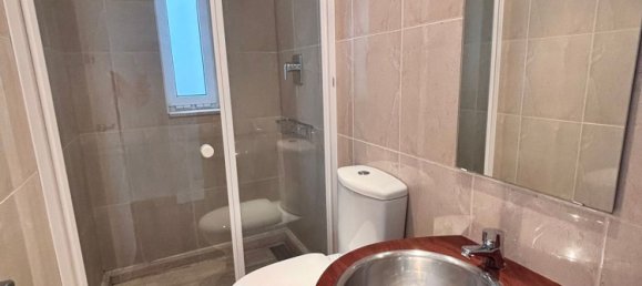 Apartamento de 3 dormitorios en Sants-Montjuïc, Spain No. 170860 9