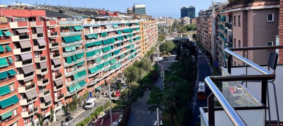 Apartamento de 3 dormitorios en Sants-Montjuïc, Spain No. 170860 20