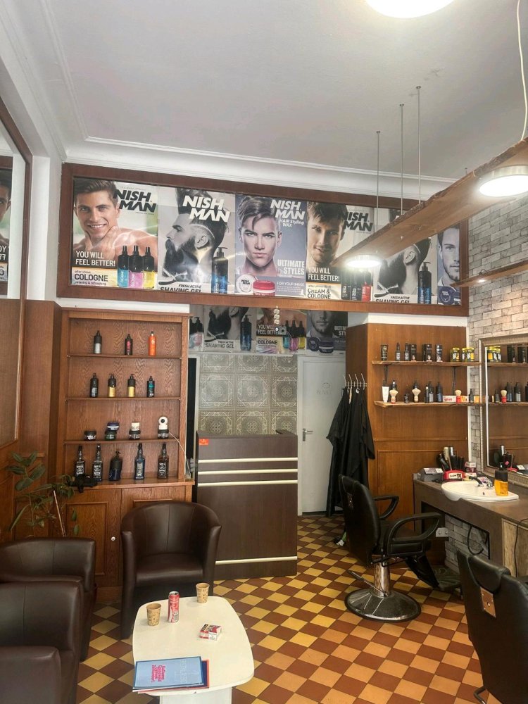 Propiedad comercial en Reinickendorf, Germany 40 m² No. 241440