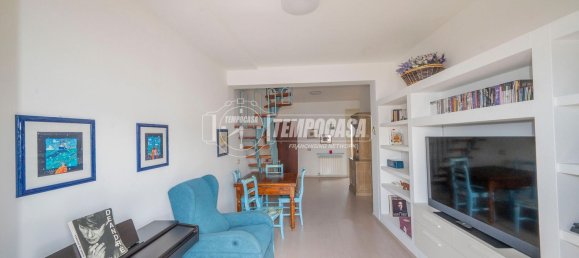 Apartamento de 4 dormitorios en Messina, Italy No. 375062 12