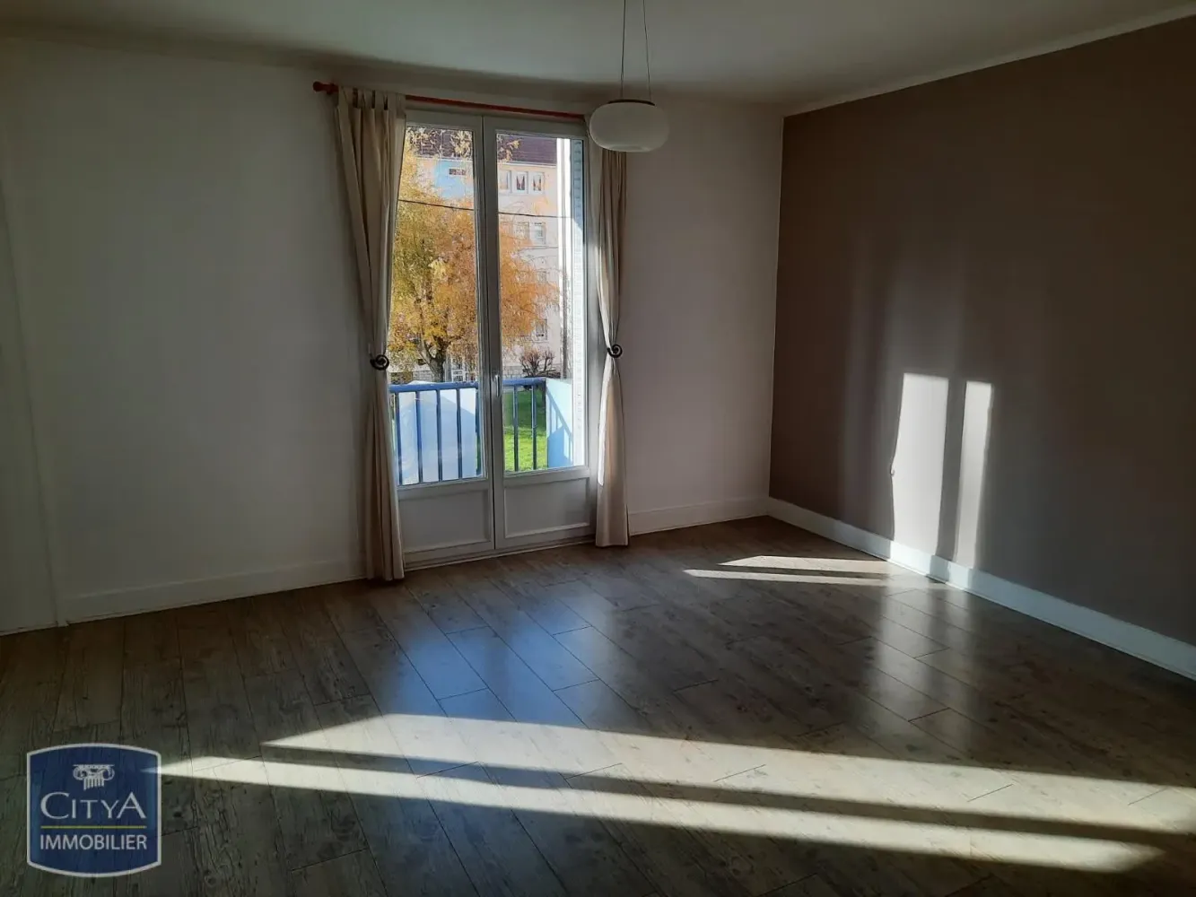 2 rooms Apartment in Besancon, France No. 279908