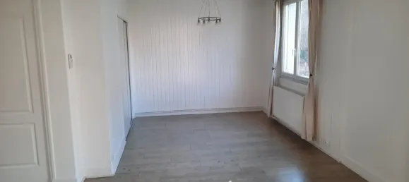 2 rooms Apartment in Besancon, France No. 279908 2