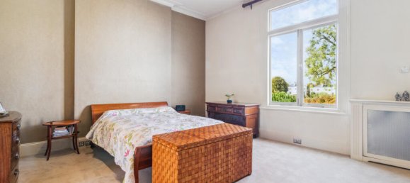 5 bedrooms House in London, United Kingdom No. 13090 13