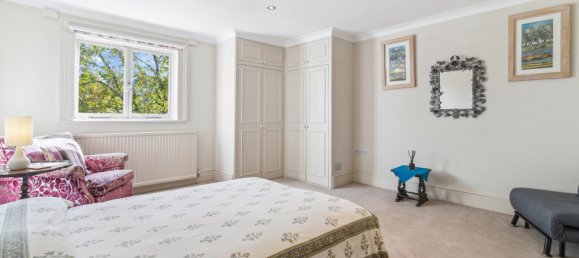 5 bedrooms House in London, United Kingdom No. 13090 18