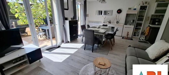 3 bedrooms House in Coueron, France No. 321534 3