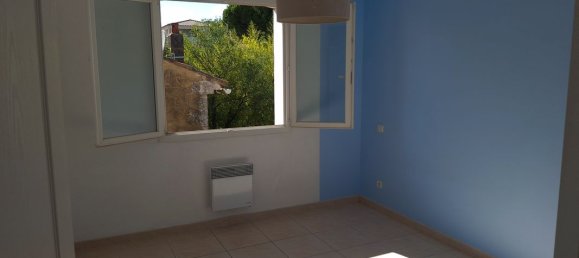 Casa de 3 dormitorios en Pujaut, France No. 317335 2