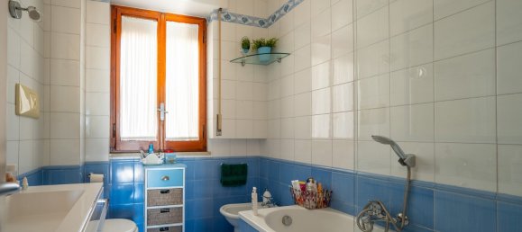 5-Zimmer Wohnung in Naples, Italy, Nr. 263642 8