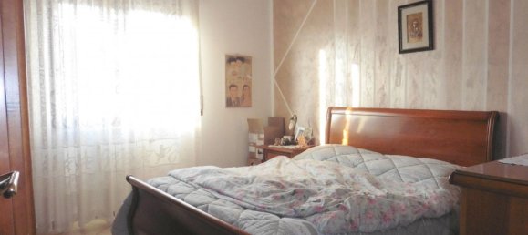 4 rooms Apartment in Nogarole Rocca, Italy No. 60445 8