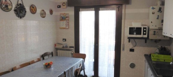 4 rooms Apartment in Nogarole Rocca, Italy No. 60445 15