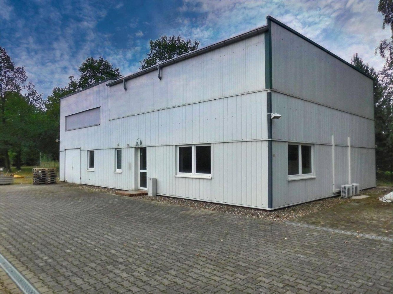 310m² Commercial property in Gorlitz, Germany No. 257898