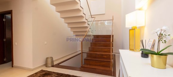 3 bedrooms Villa in Guia, Portugal No. 25669 4