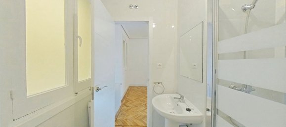 Квартира с 3 спальнями в Мадрид, Испания № 137393 36