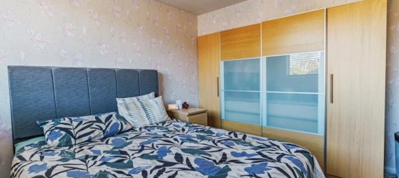 3 bedrooms Commercial property in Crawley, United Kingdom No. 10705 46