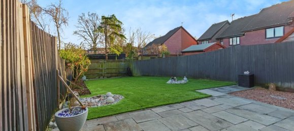 3 bedrooms Commercial property in Crawley, United Kingdom No. 10705 7