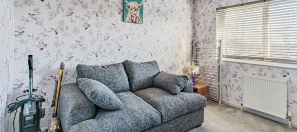 3 bedrooms Commercial property in Crawley, United Kingdom No. 10705 48