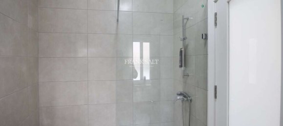 Квартира с 3 спальнями в Свийи, Мальта № 9258 32