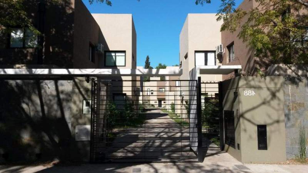 Studio in Almirante Brown, Argentina No. 90980