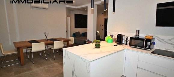 4 bedrooms Apartment in Carpi, Italy No. 334905 6