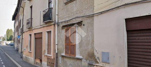 2 rooms Apartment in Turate, Italy No. 11535 13